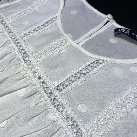 Zarah white Top - Picture 4 of 7